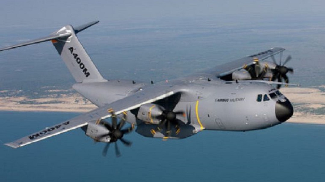 El A400M mantiene el puente aéreo con China para traer a España mascarillas