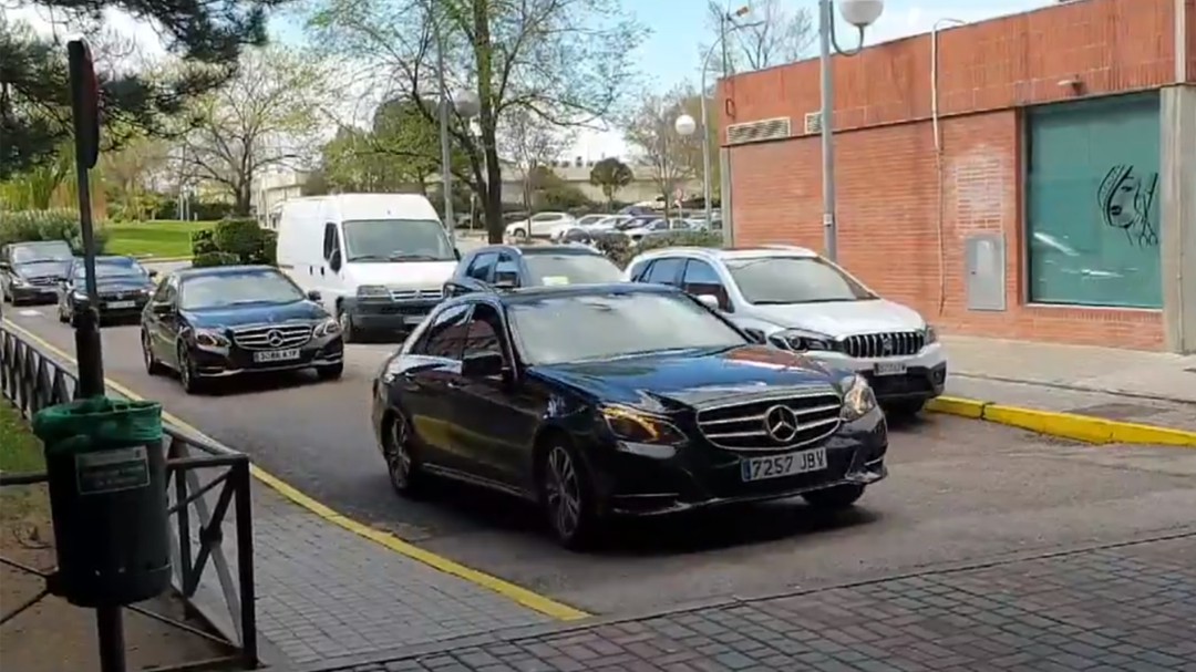 Los conductores VTC también donan material al Hospital de Leganés