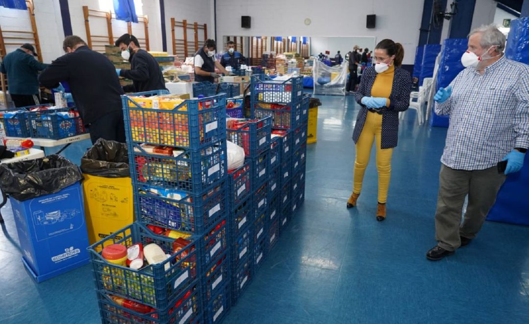 Operativo de emergencia social del Ayuntamiento para el reparto de comida y medicamentos. Operativo de emergencia social del Ayuntamiento para el reparto de comida y medicamentos.