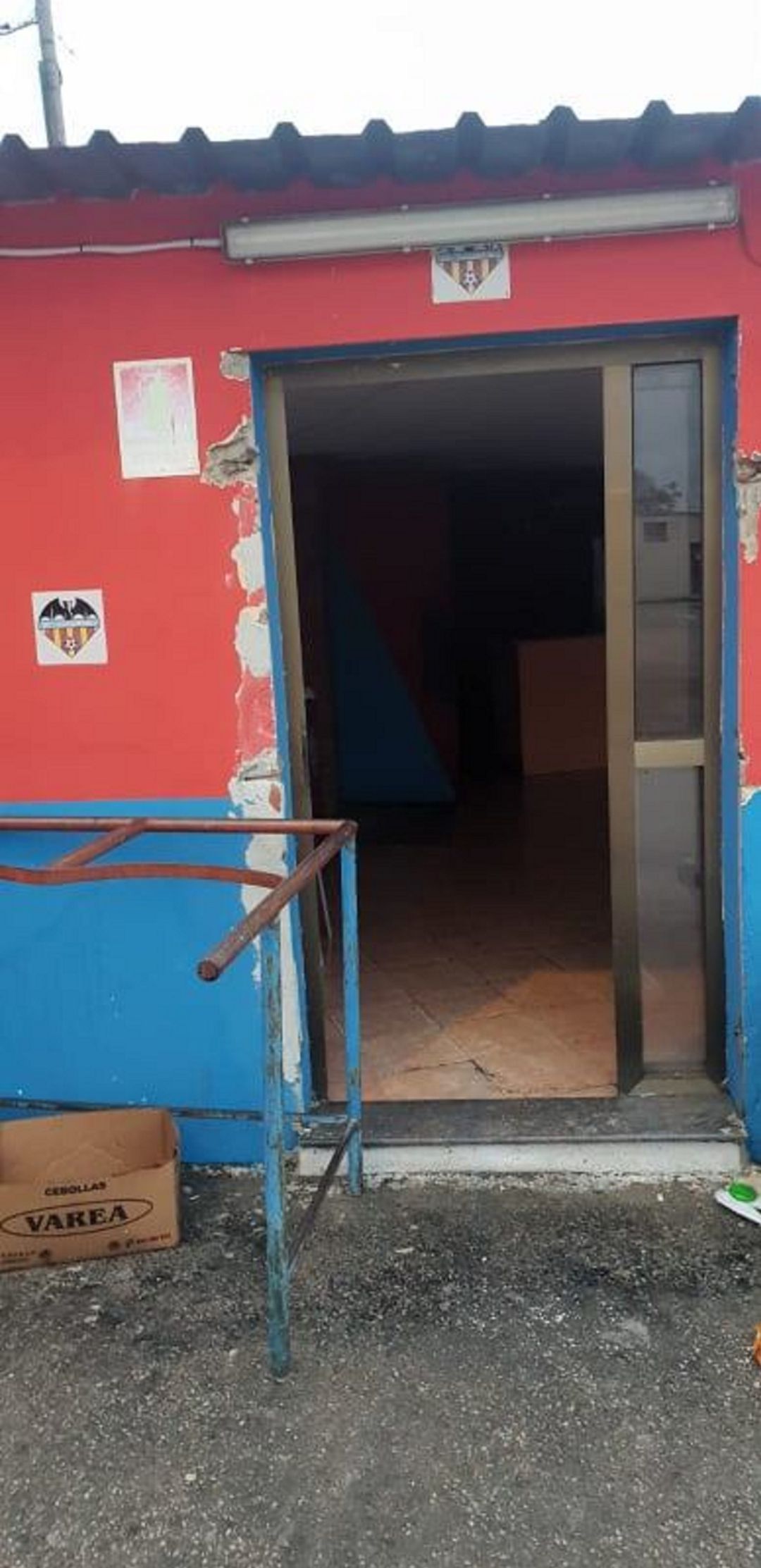 Los amigos de lo ajeno han forzado las puertas de todas las dependencias del Nou Camp de Morvedre Los amigos de lo ajeno han forzado las puertas de todas las dependencias del Nou Camp de Morvedre