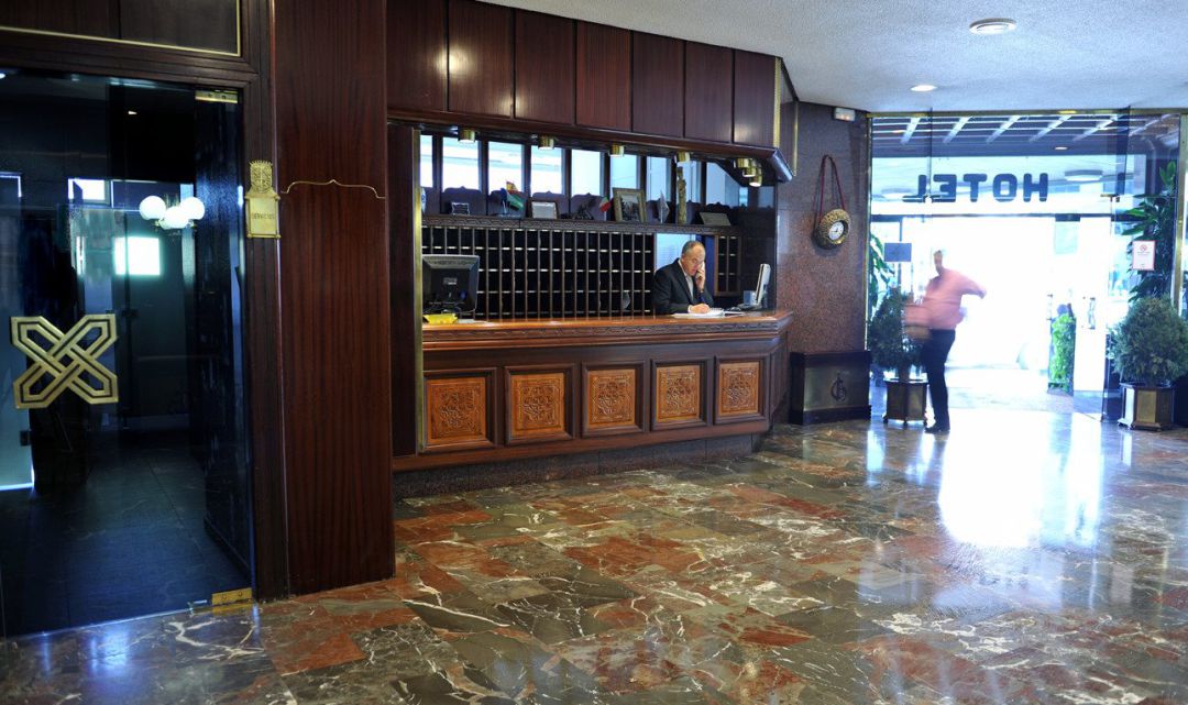 Recepción del Hotel Condestable Iranzo de la capital jienense. Recepción del Hotel Condestable Iranzo de la capital jienense.