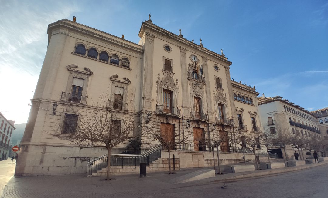 El alcalde de Jaén pide responsabilidad a los jiennenses para que permanezcan en sus casas respetando el aislamiento El alcalde de Jaén pide responsabilidad a los jiennenses para que permanezcan en sus casas respetando el aislamiento
