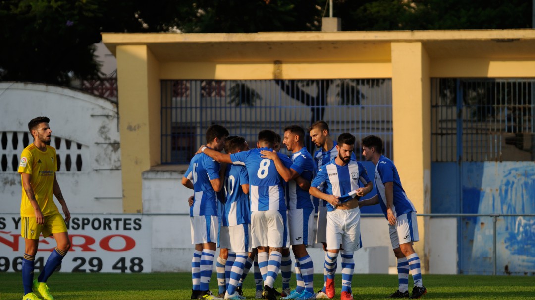 El fútbol base pierde 53 millones al mes por la pandemia, según un estudio