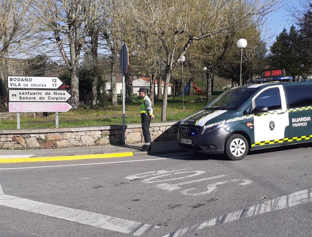 La Guardia Civil vigila el Camino de SAntiago La Guardia Civil vigila el Camino de SAntiago