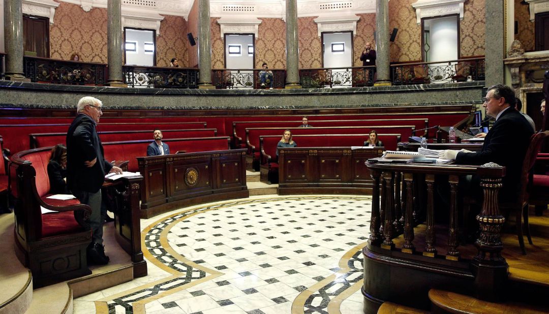 El pleno del Ayuntamiento de València del mes de marzo se ha centrado en medidas económicas para combatir la crisis del coronavirus El pleno del Ayuntamiento de València del mes de marzo se ha centrado en medidas económicas para combatir la crisis del coronavirus