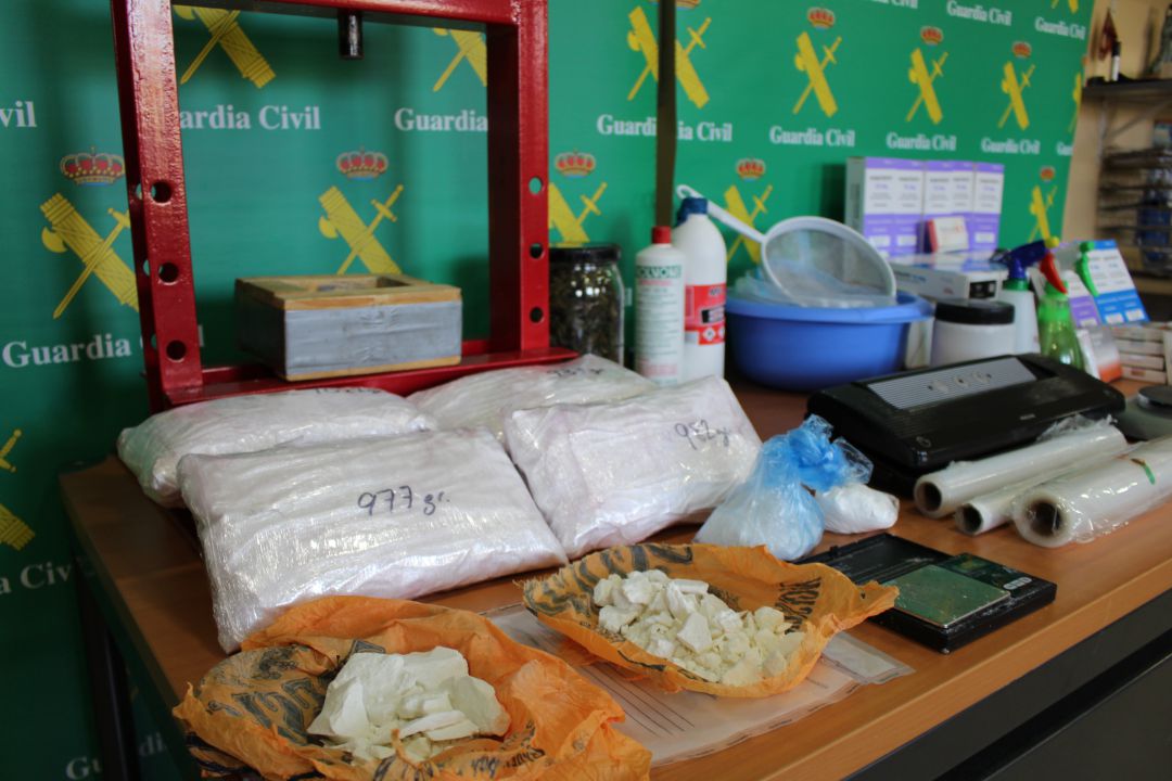 La droga era suministrada desde Madrid y distribuida en toda Cantabria. La droga era suministrada desde Madrid y distribuida en toda Cantabria.