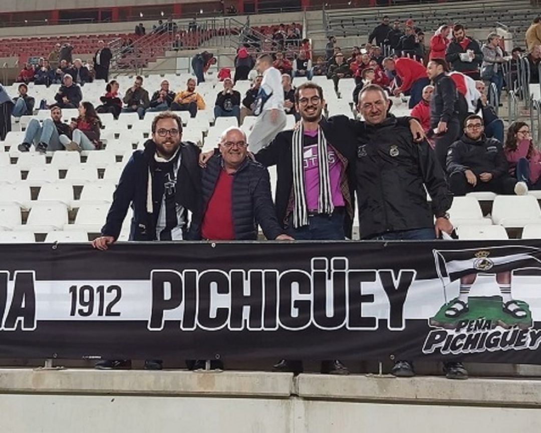 Peña Pichigüey de la Balona. Peña Pichigüey de la Balona.