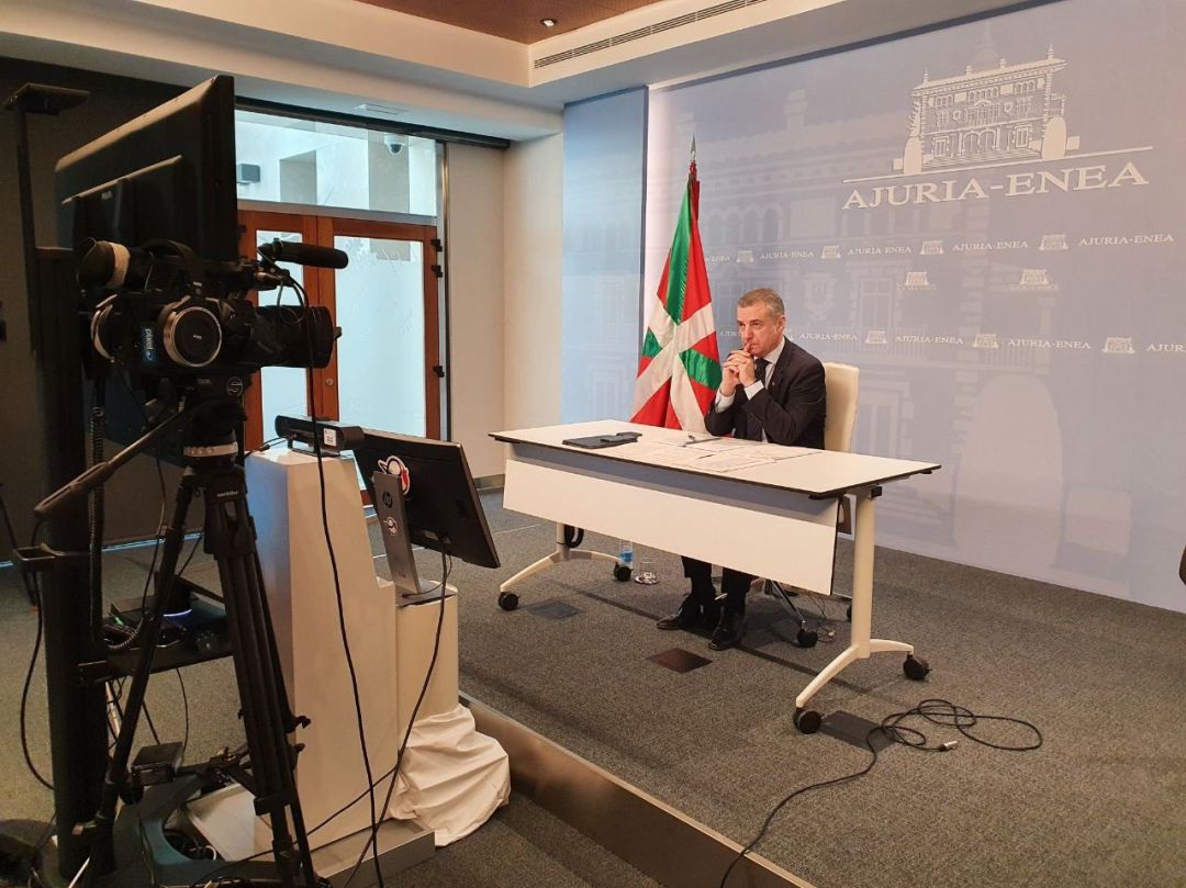 El lehendakari, Iñigo Urkullu, participa en la videoconferencia de presidentes (archivo) El lehendakari, Iñigo Urkullu, participa en la videoconferencia de presidentes (archivo)