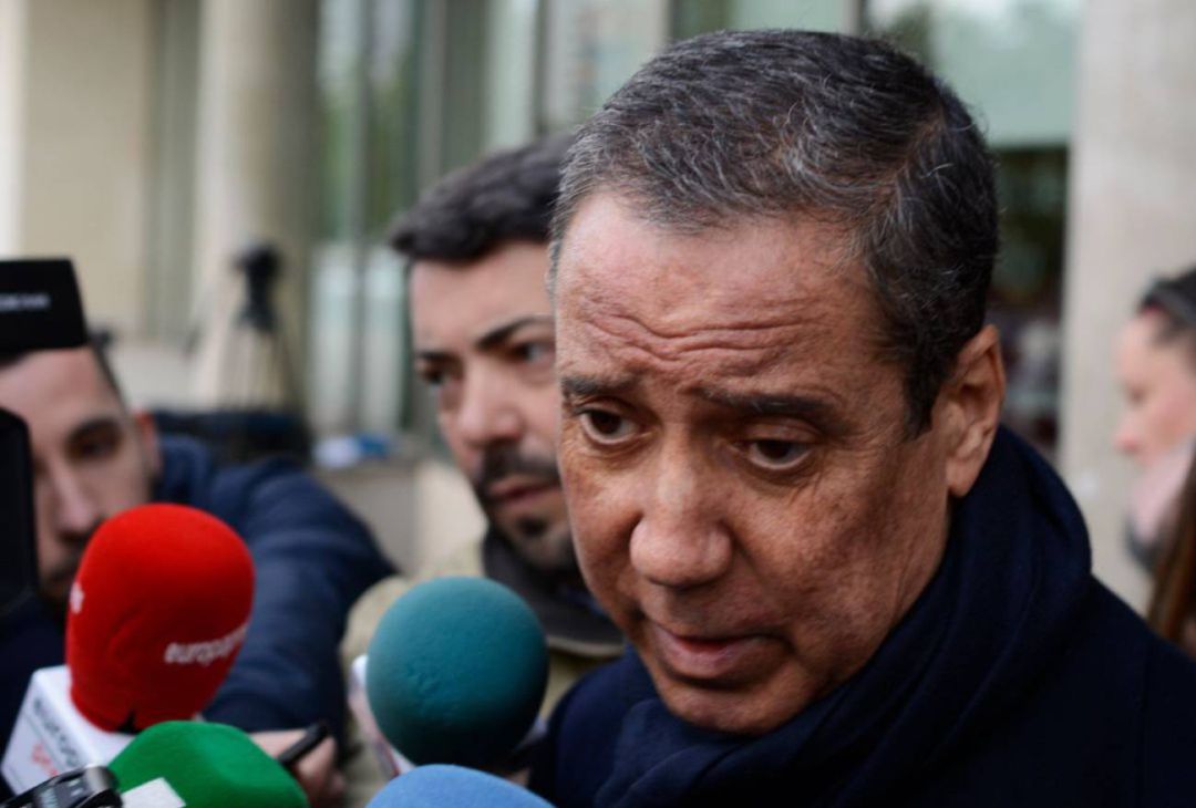 Zaplana alcanza un acuerdo con Telefónica para abandonar definitivamente la compañía Zaplana alcanza un acuerdo con Telefónica para abandonar definitivamente la compañía