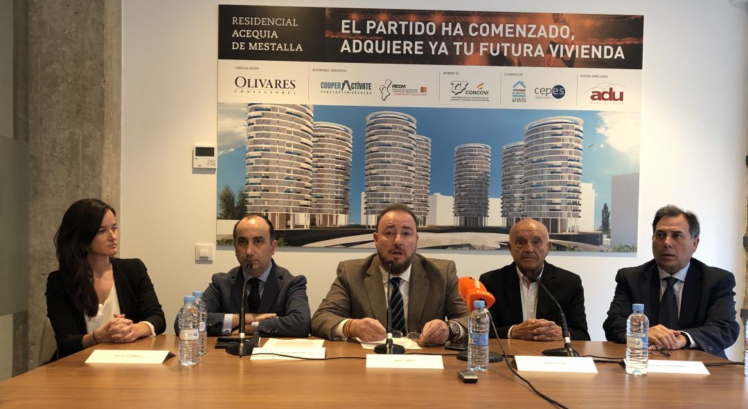 ADU Mediterráneo, en una rueda de prensa. ADU Mediterráneo, en una rueda de prensa.