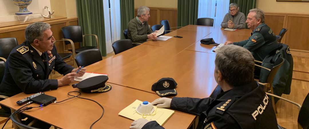 La reunión de la Comisión presidida por la alcaldesa, Ana González. La reunión de la Comisión presidida por la alcaldesa, Ana González.