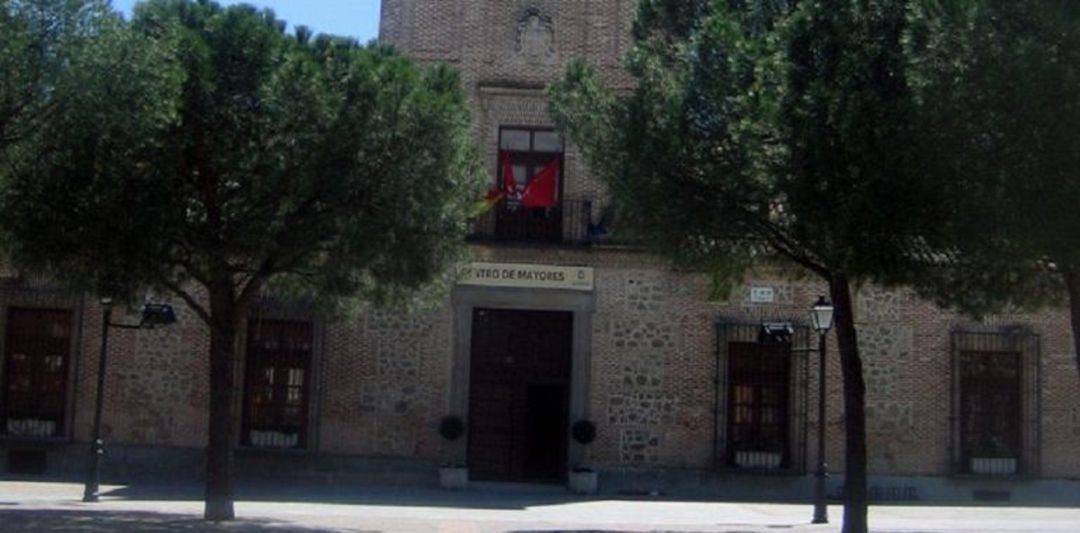 Fachada del Palacio de Baena en Sevilla la Nueva Fachada del Palacio de Baena en Sevilla la Nueva