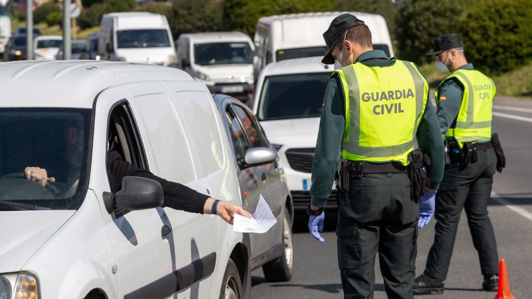 Detenida una mujer que intentó vomitar encima de varios policías en Málaga
