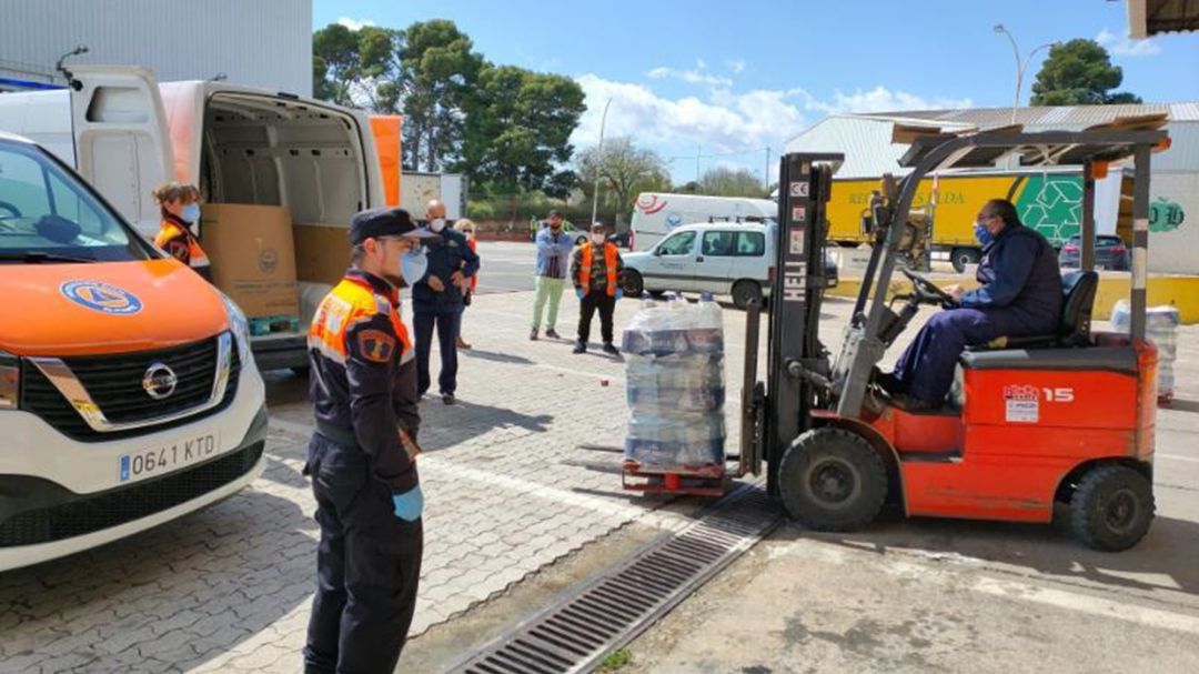 Voluntarios de protección Civil en el dispositivo del Ayuntamiento por COVID Voluntarios de protección Civil en el dispositivo del Ayuntamiento por COVID