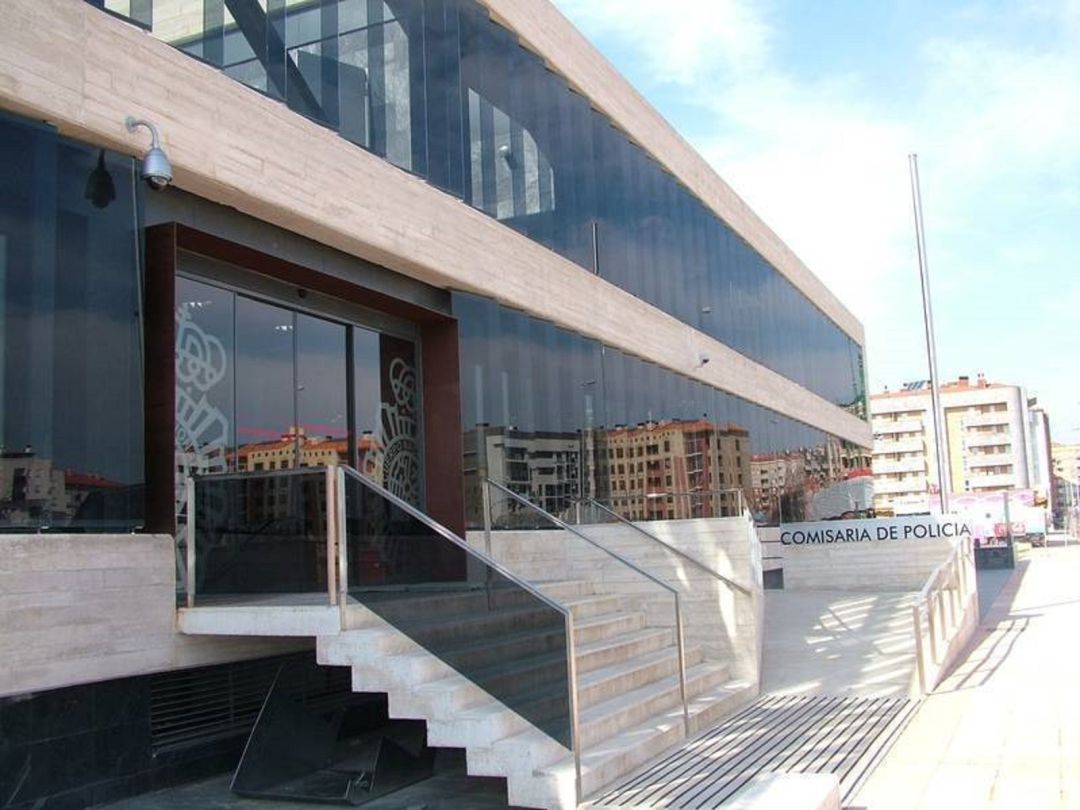 La Policía Nacional y la Policía Local de Miranda detuvieron a un varón por un presunto delito contra la salud pública La Policía Nacional y la Policía Local de Miranda detuvieron a un varón por un presunto delito contra la salud pública