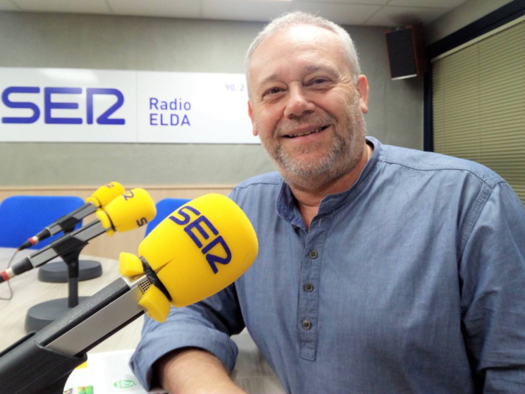 Juan Vera, colaborador del programa Hoy por Hoy Elda Vinalopó Juan Vera, colaborador del programa Hoy por Hoy Elda Vinalopó