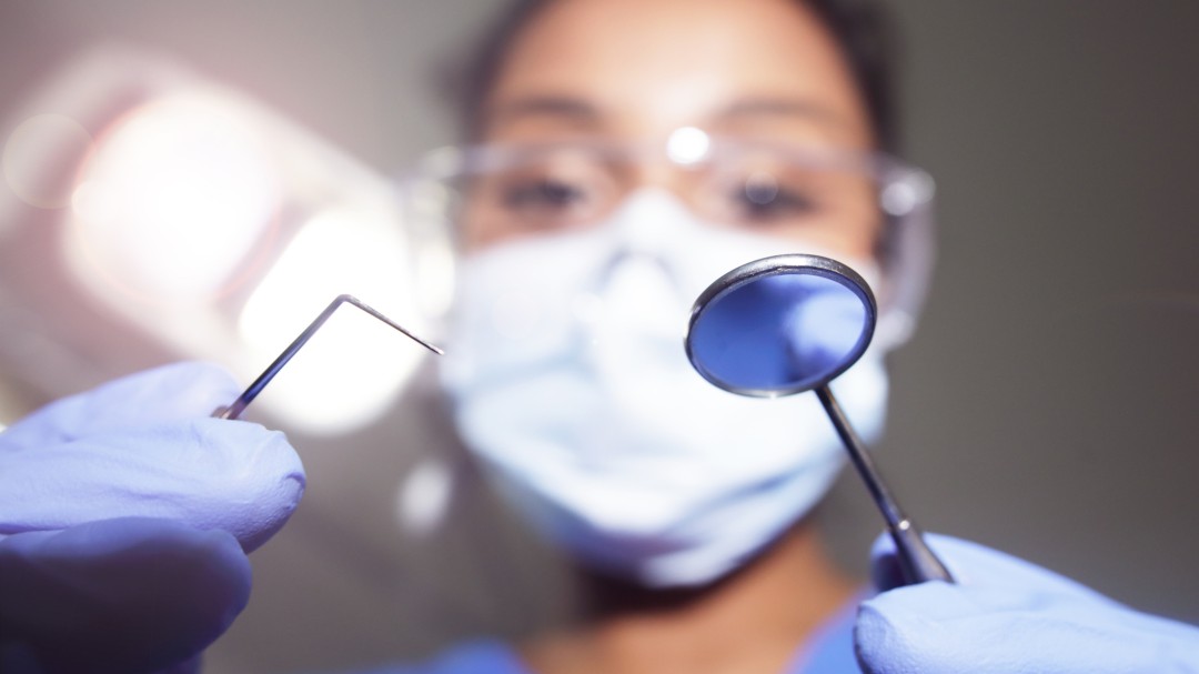 Los dentistas se quejan de su desprotección ante el coronavirus