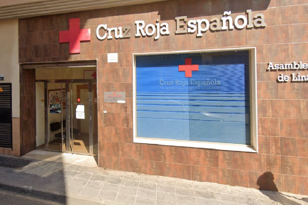 Fachada de la asamblea comarcal de Cruz Roja Linares. Fachada de la asamblea comarcal de Cruz Roja Linares.