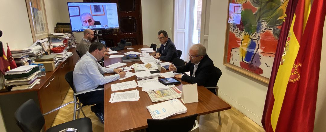 El alcalde de Murcia, José Ballesta, presidió esta mañana el Comité de Salud del Ayuntamiento de Murcia El alcalde de Murcia, José Ballesta, presidió esta mañana el Comité de Salud del Ayuntamiento de Murcia