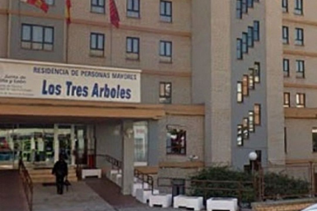 Residencia de Personas Mayores "Los tres árboles" Residencia de Personas Mayores "Los tres árboles"