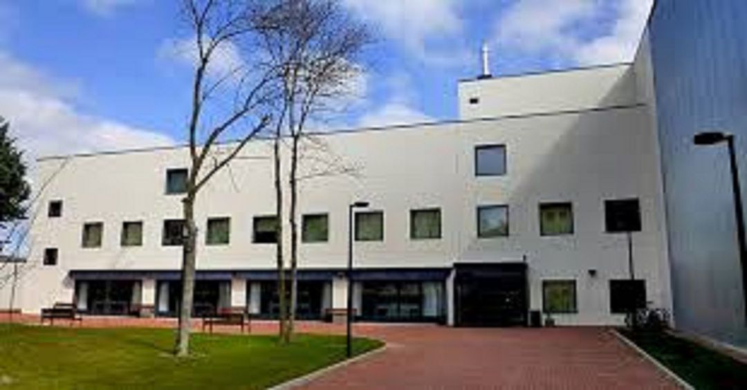 La residencia Zadorra de Abetxuko será el centro referencia para coronavirus de las residencias de mayores La residencia Zadorra de Abetxuko será el centro referencia para coronavirus de las residencias de mayores