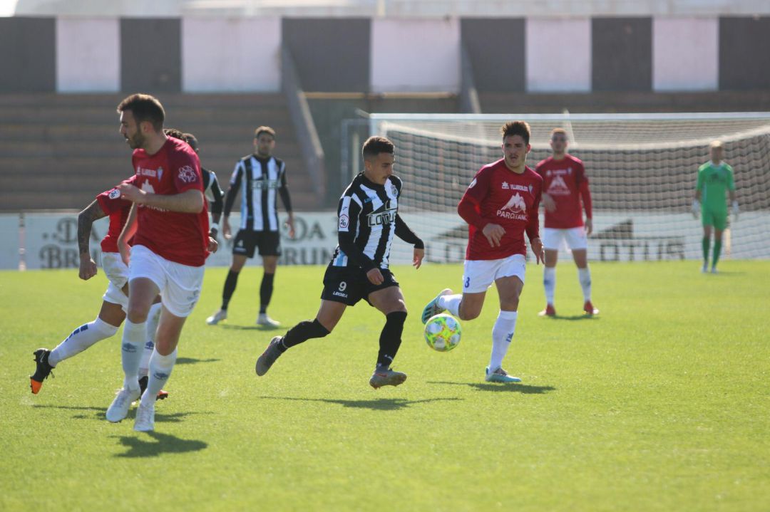 Bakr durante un partido. Bakr durante un partido.