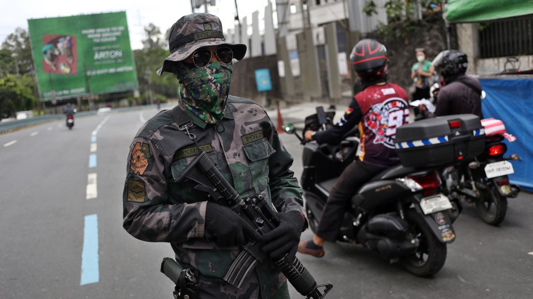 Duterte ordena disparar a matar a quienes violen la cuarentena por el coronavirus