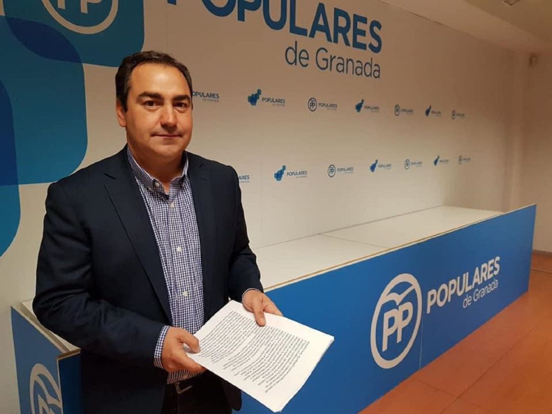 Eduardo Martos, Diputado por la comarca de Guadix. Eduardo Martos, Diputado por la comarca de Guadix.