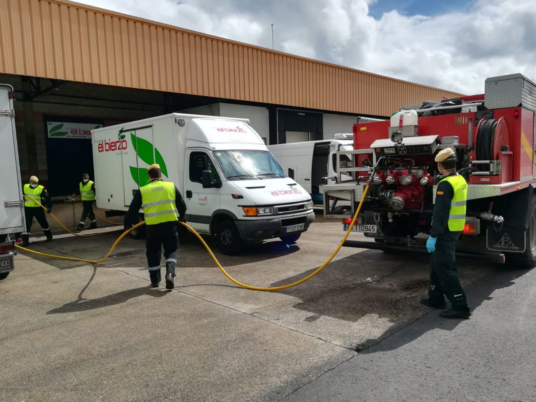 Labores de desinfección en Mercaleón Labores de desinfección en Mercaleón