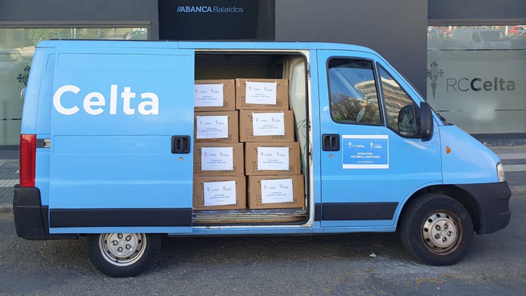 Nuevo material sanitario entregado por el Celta al SERGAS Nuevo material sanitario entregado por el Celta al SERGAS