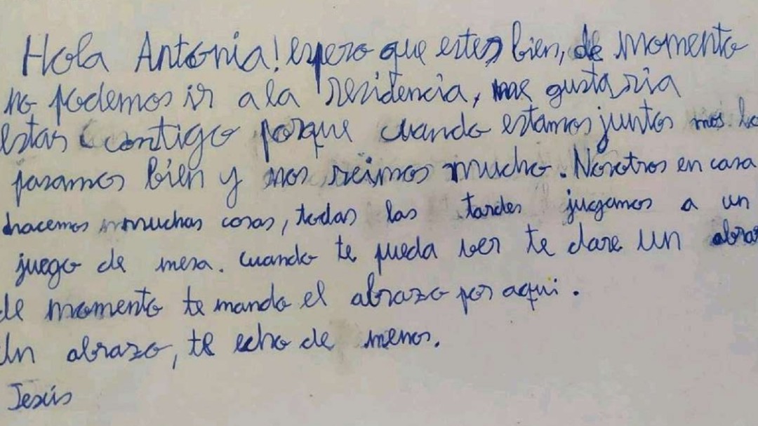 Cartas que unen a pequeños y mayores