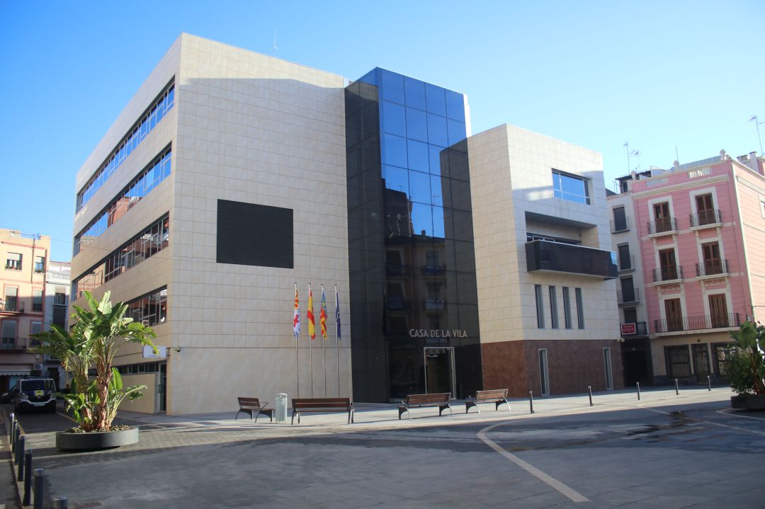 El Ayuntamiento acelera el pago de facturas a sus proveedores por importe de más de un millón de euros El Ayuntamiento acelera el pago de facturas a sus proveedores por importe de más de un millón de euros