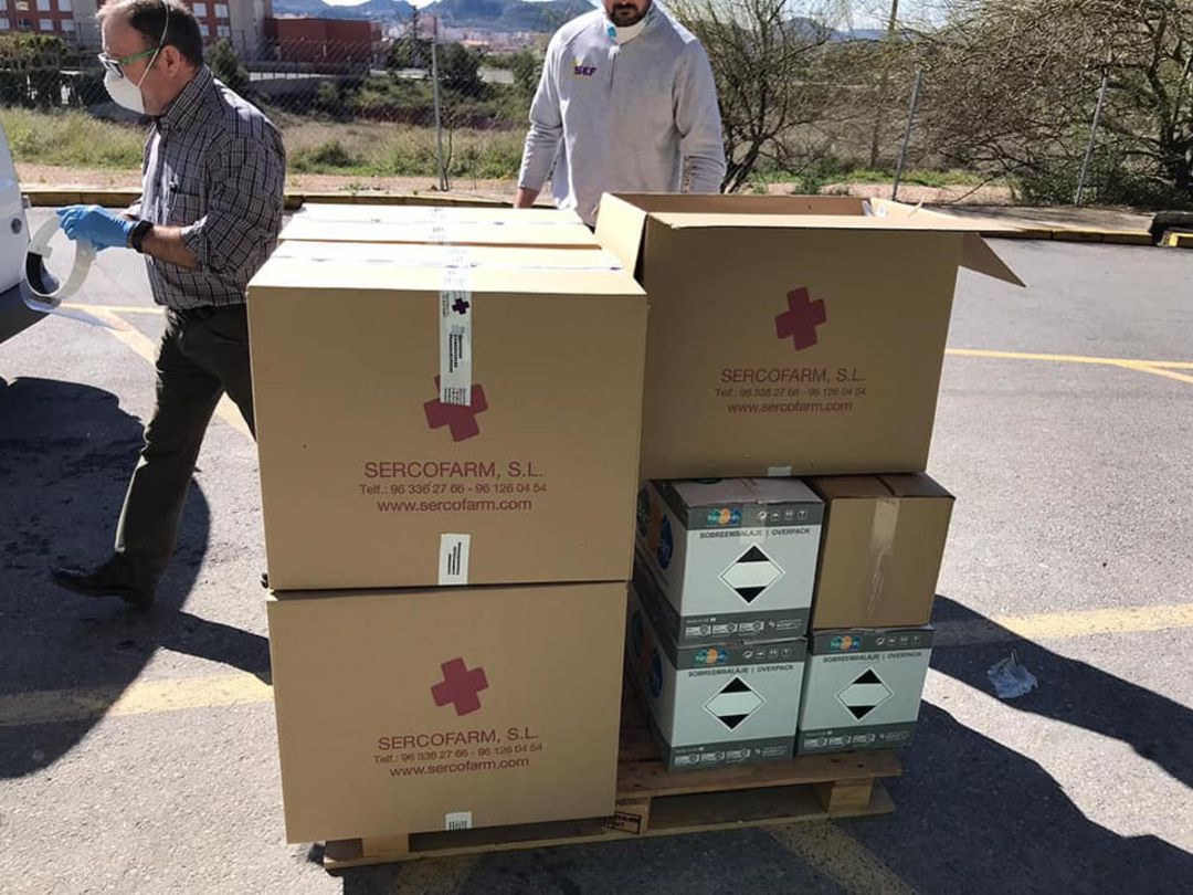 Una de las donaciones al Hospital de Elda Una de las donaciones al Hospital de Elda