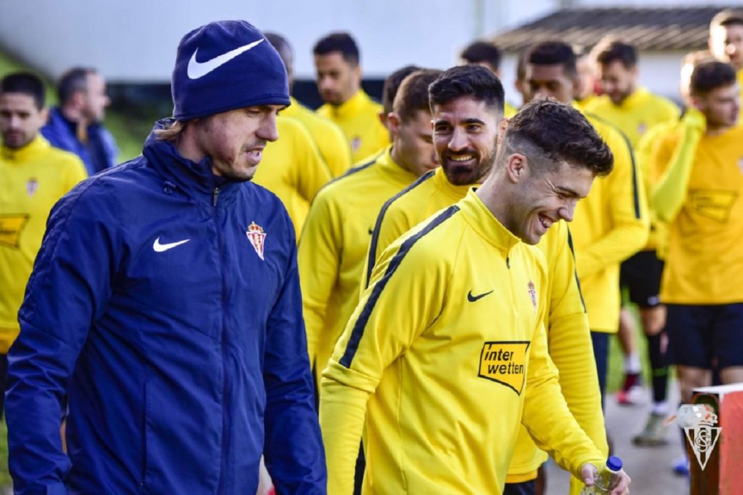 Fran Albert junto a Nacho Méndez y Carmona durante un entrenamiento Fran Albert junto a Nacho Méndez y Carmona durante un entrenamiento