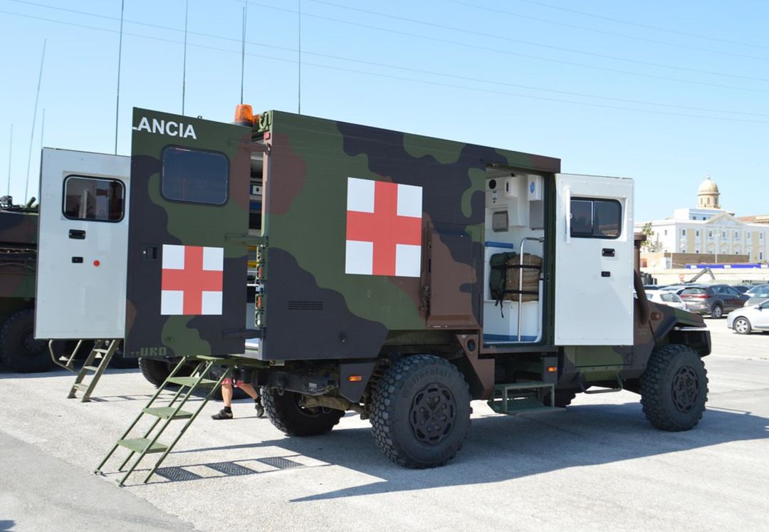 Ambulancia Militar Medicalizada. Ambulancia Militar Medicalizada.