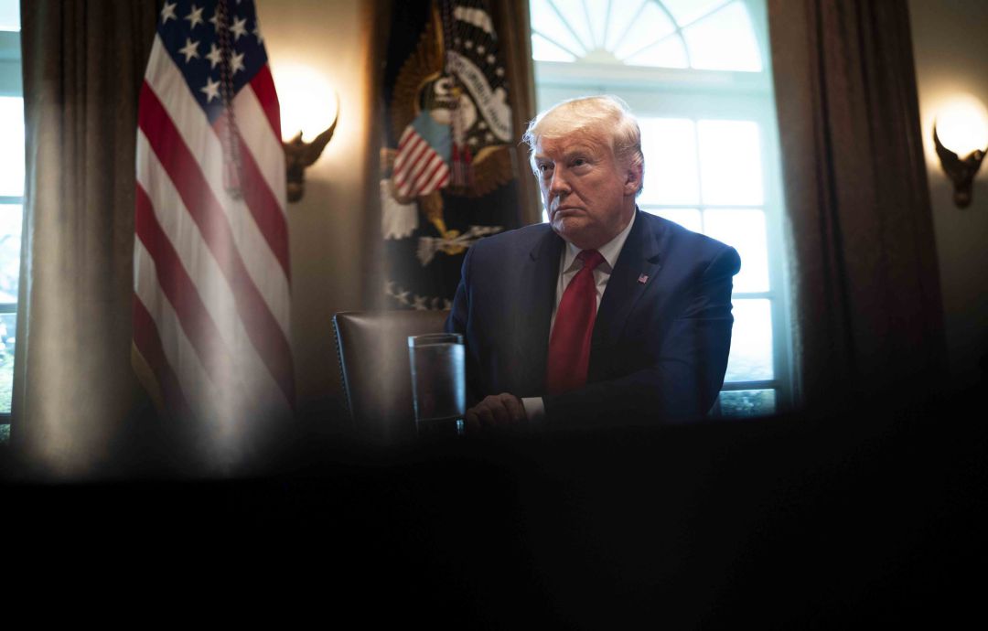 Donald Trump durante una mesa redonda con los CEO del sector energético llevada a cabo en la Sala del Gabinete de la Casa Blanca. Donald Trump durante una mesa redonda con los CEO del sector energético llevada a cabo en la Sala del Gabinete de la Casa Blanca.