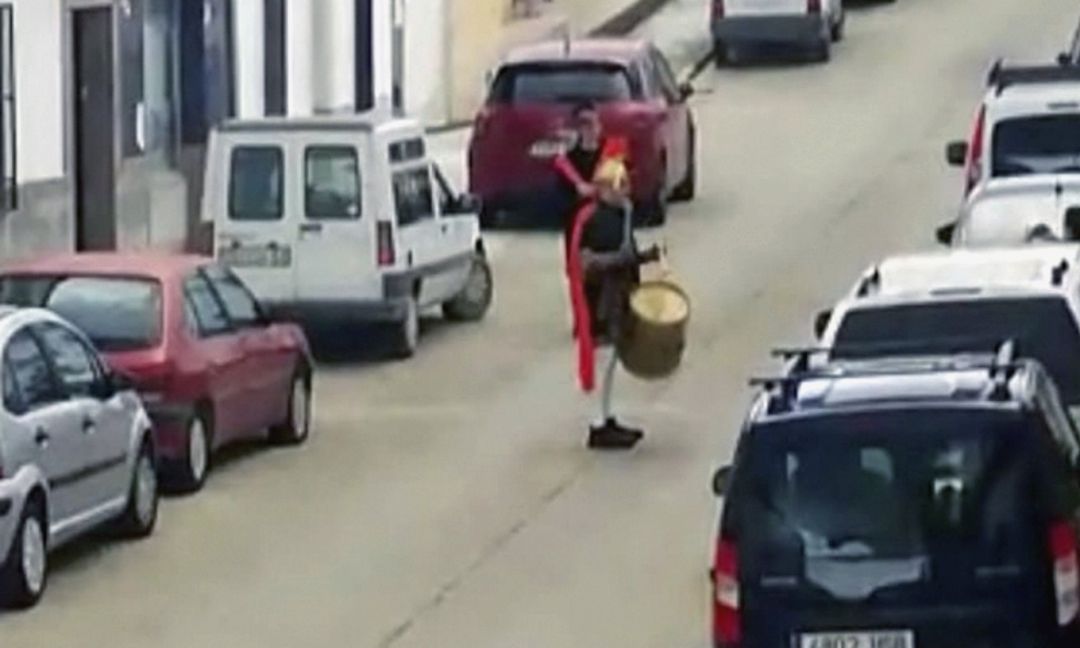 El denunciado, por las calles de Montilla El denunciado, por las calles de Montilla