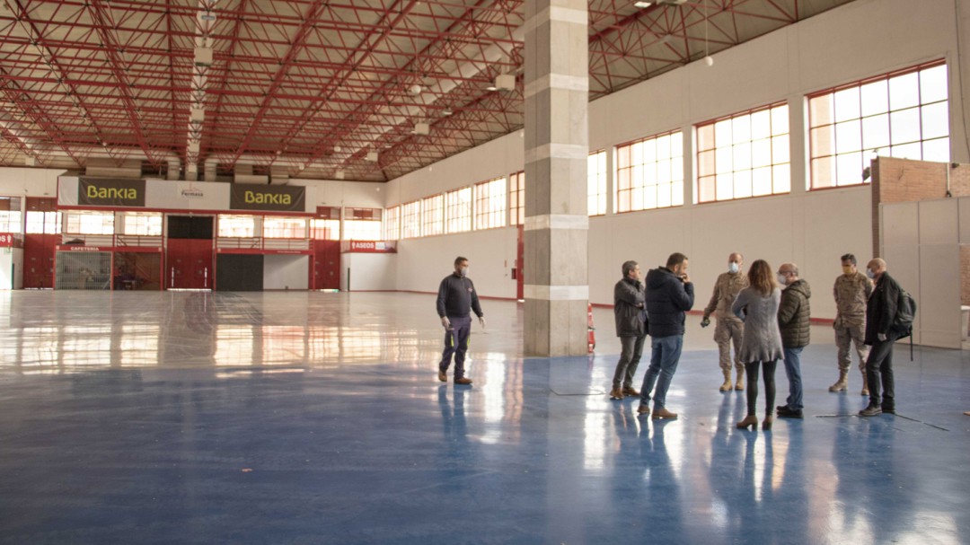 El alivio de la presión hospitalaria en Granada permite 'aparcar' de momento el hospital de campaña en Fermasa