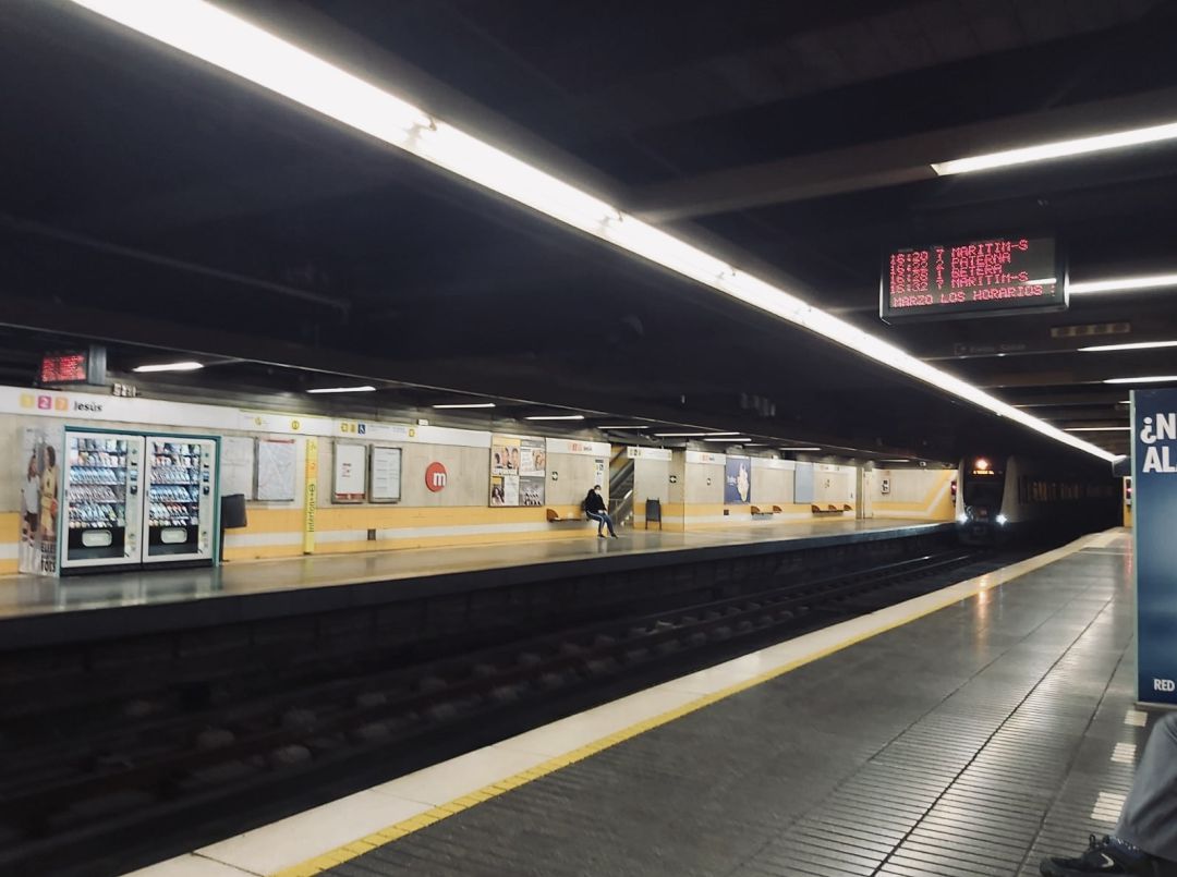 Estación de la red de Metrovalencia Estación de la red de Metrovalencia