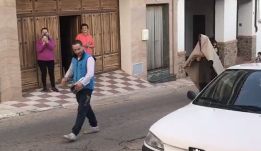 Vecinos de La Puerta de Segura incumplen el confinamiento. Vecinos de La Puerta de Segura incumplen el confinamiento.