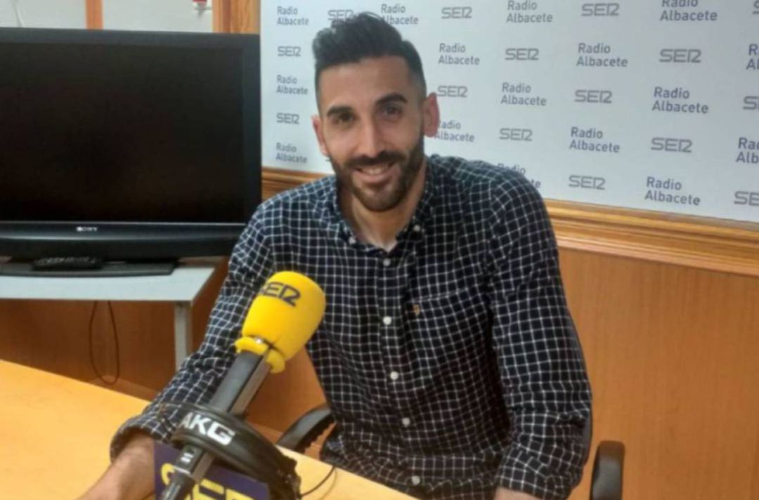 Tomeu Nadal, en los estudios de Radio Albacete Tomeu Nadal, en los estudios de Radio Albacete