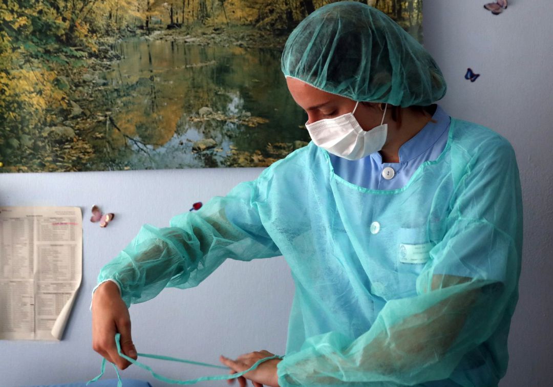 El contagio de sanitarios se repite en la Planta 2D del Hospital del Bierzo, que estabiliza altas e ingresos