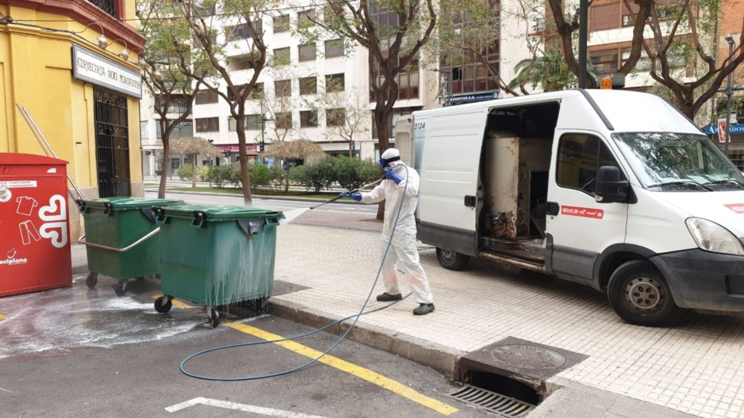 Los servicios de limpieza de Castelló han aumentado sus intervenciones durante el estado de alarma Los servicios de limpieza de Castelló han aumentado sus intervenciones durante el estado de alarma