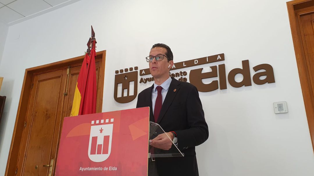 El alcalde de Elda, Rubén Alfaro, ha ofrecido los datos de manera telemática El alcalde de Elda, Rubén Alfaro, ha ofrecido los datos de manera telemática