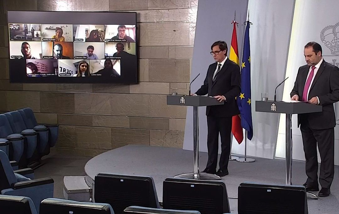 Captura de la señal institucional de la Moncloa del ministro de Sanidad, Salvador Illa (d), y el ministro de Transportes, Movilidad y Agenda Urbana, José Luis Ábalos Captura de la señal institucional de la Moncloa del ministro de Sanidad, Salvador Illa (d), y el ministro de Transportes, Movilidad y Agenda Urbana, José Luis Ábalos