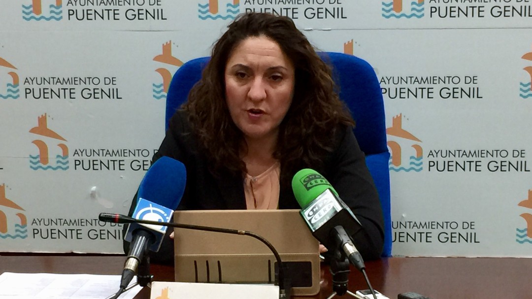 Renuncia la concejala de Igualdad de Puente Genil por asistir a una misa que incumplió el estado de alarma