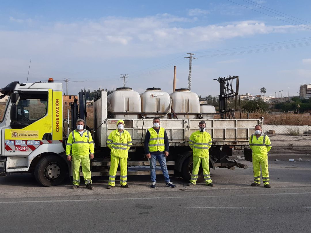 Personal desplegado para la desinfección de lugares estratégicos de la Región de Murcia Personal desplegado para la desinfección de lugares estratégicos de la Región de Murcia