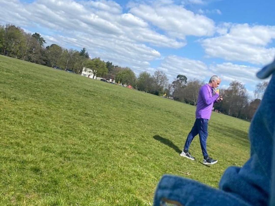 José Mourinho, en un parque de Londres. José Mourinho, en un parque de Londres.