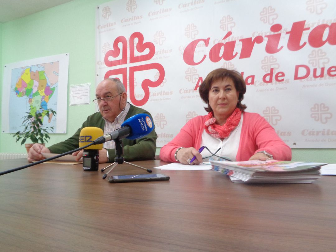 Imagen de archivo de Guadalupe Cuadrado y el delegado diocesano de Cáritas, Antonio Moral Imagen de archivo de Guadalupe Cuadrado y el delegado diocesano de Cáritas, Antonio Moral