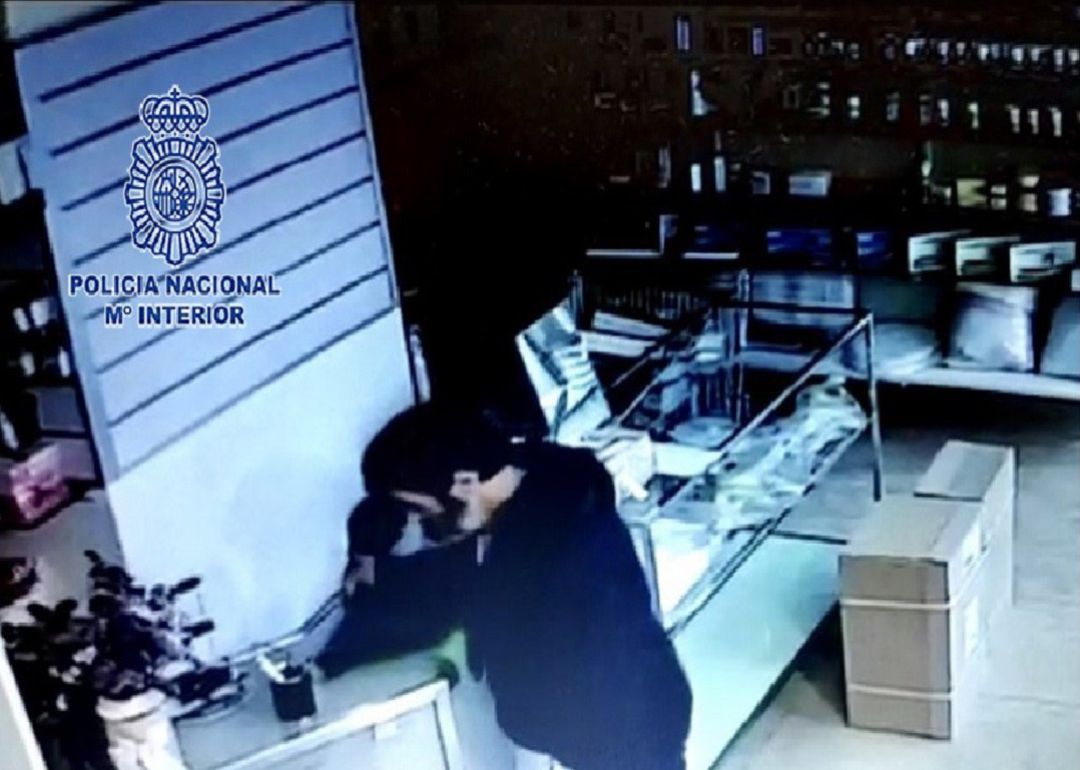 Robo en una óptica de Cartagena Robo en una óptica de Cartagena